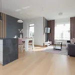Metro Kondratowicza With Parking By Renters 아파트