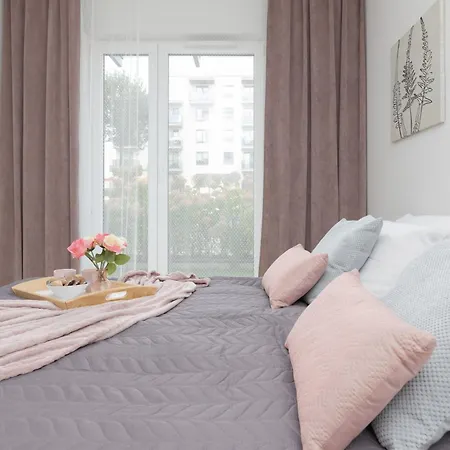 Apartment Metro Kondratowicza With Parking By Renters Warsaw