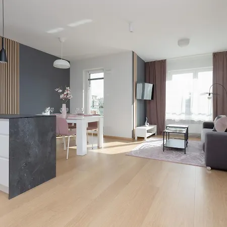 Metro Kondratowicza With Parking By Renters * Warszawa